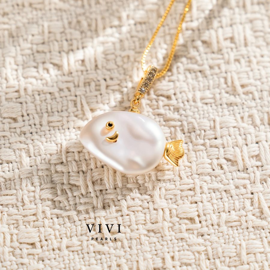 Baroque fish pendant